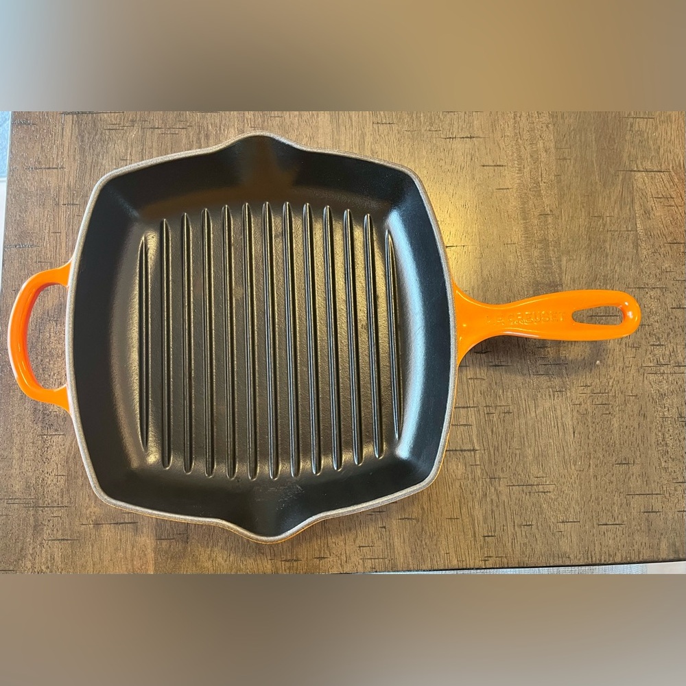 Le Creuset Signature Cast Iron 10.25" Flame Color Square Grill Pan France